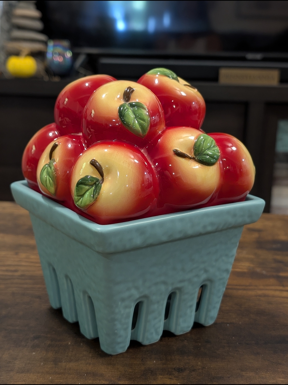 Homeworx by Harry Slatkin Farmstand Apple Drop in Scented Ceramic Candle Holder